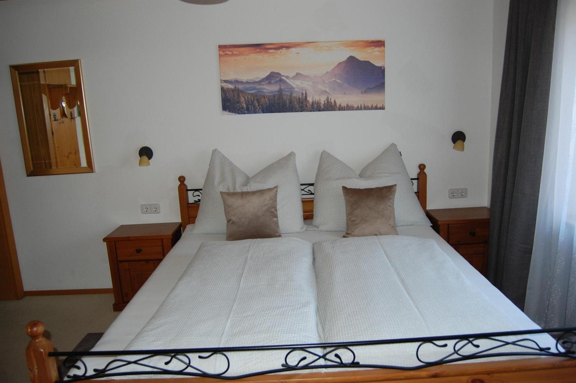 Haus Hager Bed and Breakfast Schlitters Εξωτερικό φωτογραφία