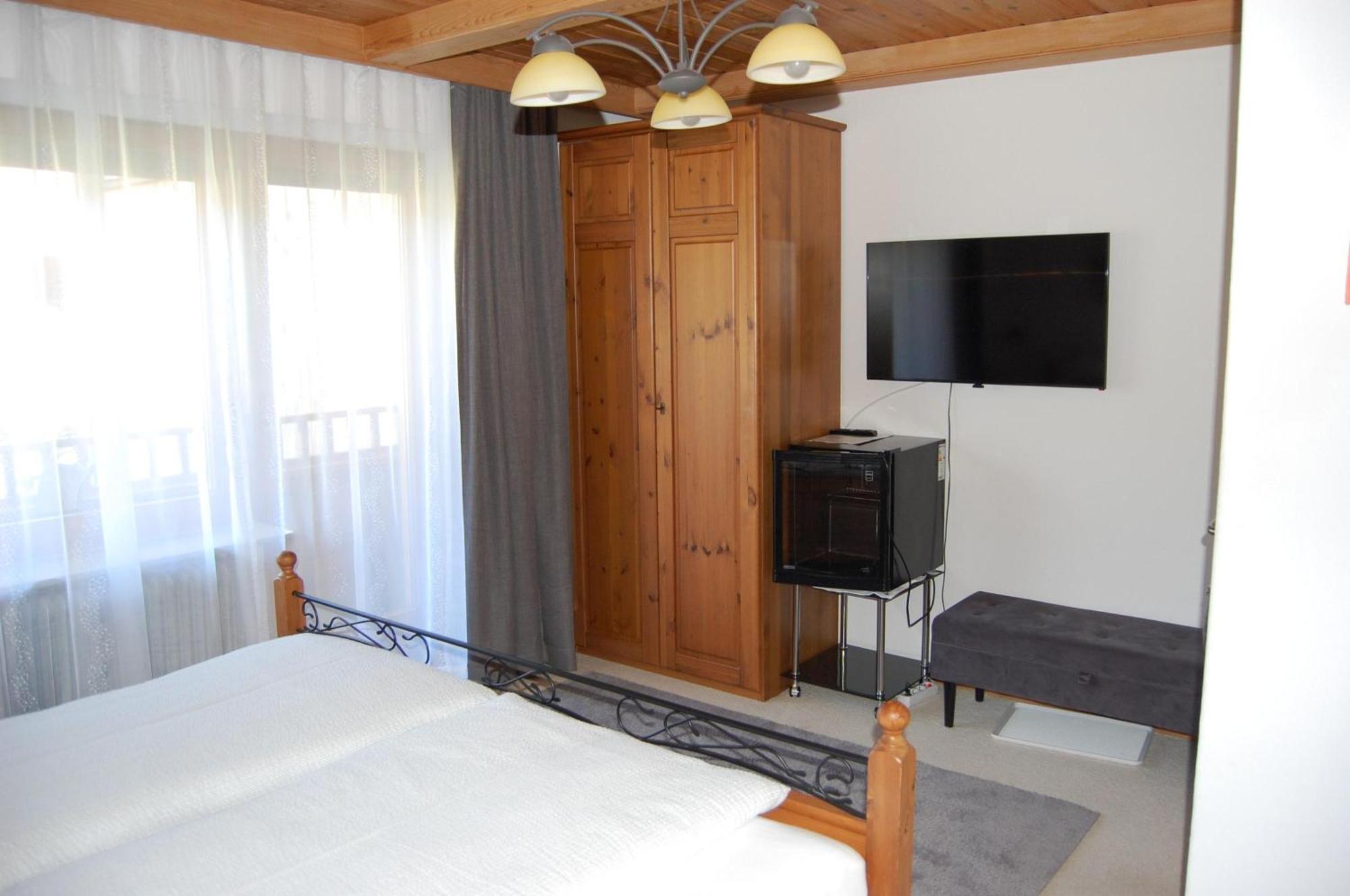 Haus Hager Bed and Breakfast Schlitters Εξωτερικό φωτογραφία