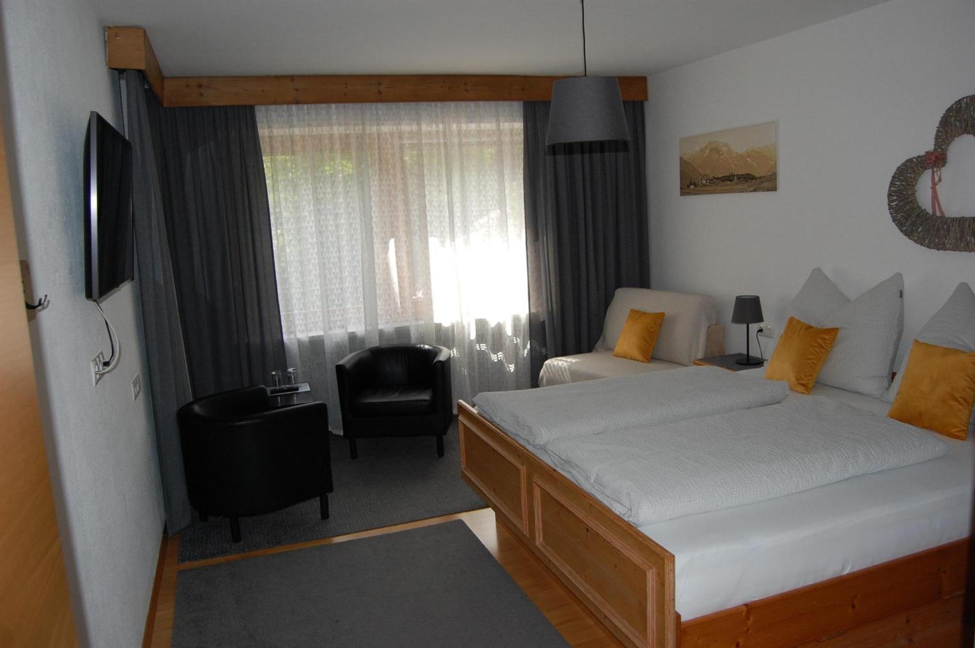 Haus Hager Bed and Breakfast Schlitters Εξωτερικό φωτογραφία